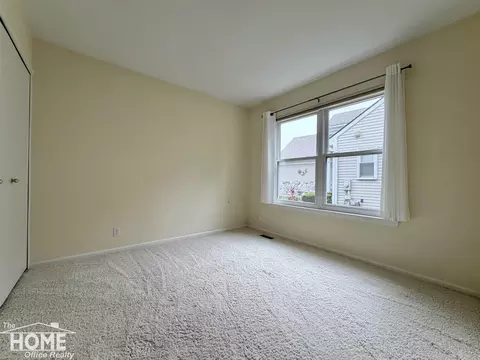 Bedroom - 843 Yorick, Wixom, MI 48393 photo 2 of 4
