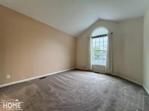 Living - 843 Yorick, Wixom, MI 48393 photo 6 of 6