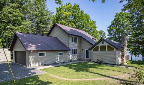 178 Sunset Shrs, Iron River, MI 49935