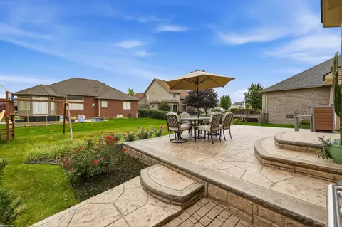 Exterior - 55300 Azinger, Macomb, MI 48042 photo 6 of 11