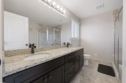 Bath - 55300 Azinger, Macomb, MI 48042 photo 2 of 7