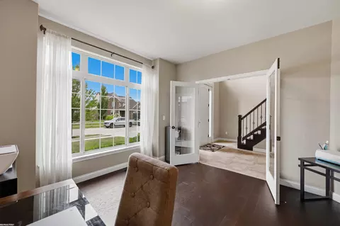 Entry Way - 55300 Azinger, Macomb, MI 48042 photo 5 of 6