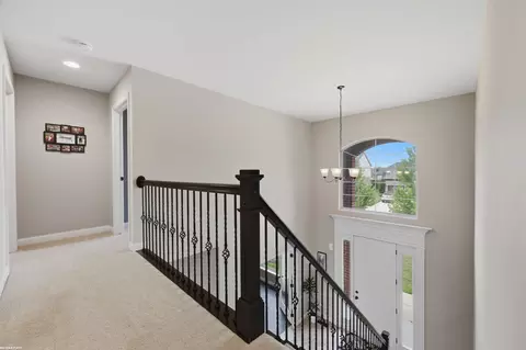 Entry Way - 55300 Azinger, Macomb, MI 48042 photo 6 of 6