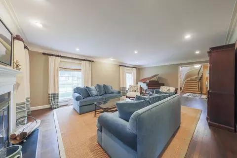 Living - 1024 Buckingham, Grosse Pointe Park, MI 48230 photo 4 of 7