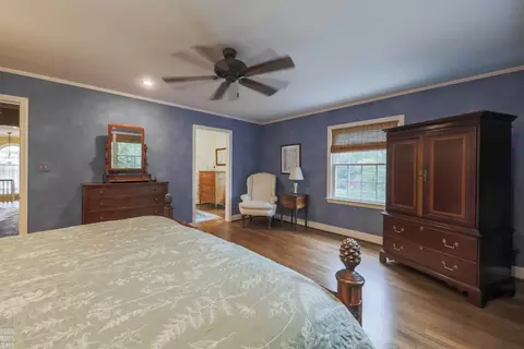 Bedroom - 1024 Buckingham, Grosse Pointe Park, MI 48230 photo 2 of 7
