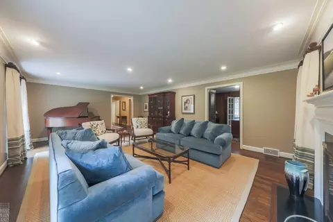 Living - 1024 Buckingham, Grosse Pointe Park, MI 48230 photo 3 of 7