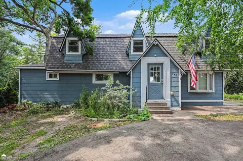 546 Bellevue, Lake Orion, MI 48362