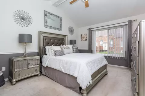 Bedroom - 45559 Rathmore, Macomb, MI 48044 photo 1 of 5