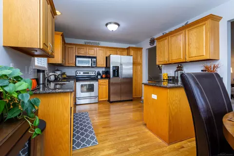 Kitchen - 45559 Rathmore, Macomb, MI 48044 photo 1 of 4