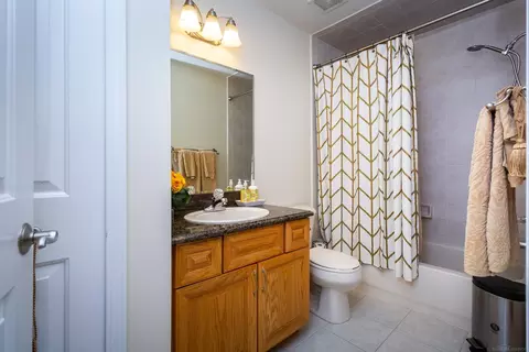 Bath - 45559 Rathmore, Macomb, MI 48044 photo 4 of 8