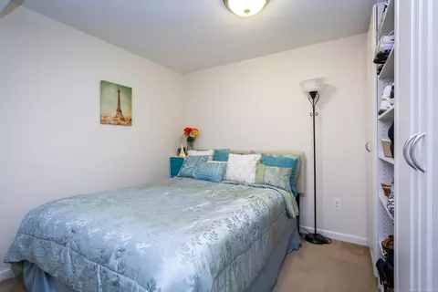 Bedroom - 45559 Rathmore, Macomb, MI 48044 photo 4 of 5
