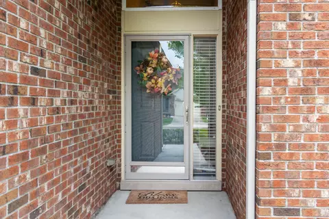 Entry Way - 45559 Rathmore, Macomb, MI 48044 photo 1 of 3