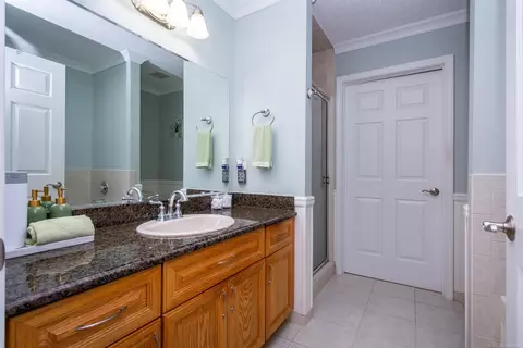 Bath - 45559 Rathmore, Macomb, MI 48044 photo 1 of 8
