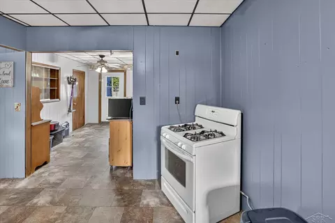 Entry Way - 700 E Main, Sebewaing, MI 48759 photo 1 of 5