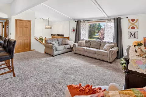 Living - 1710 Glenwood, Ishpeming, MI 49849 photo 2 of 2