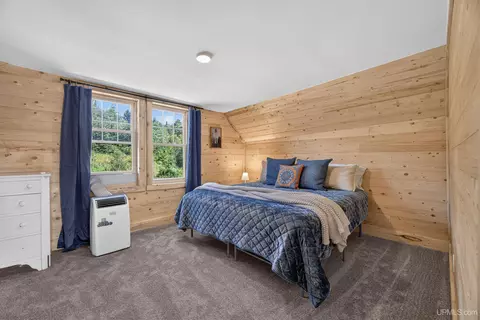 Bedroom - 9802 Us41, Mohawk, MI 49950 photo 5 of 6