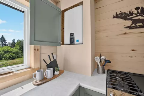 Kitchen - 9802 Us41, Mohawk, MI 49950 photo 6 of 7
