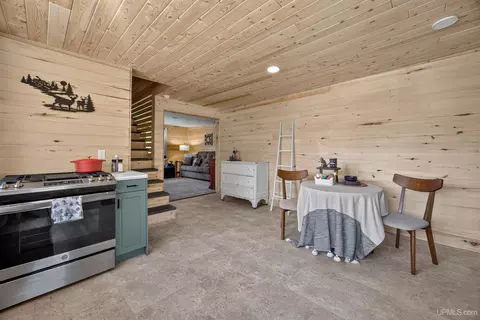 Kitchen - 9802 Us41, Mohawk, MI 49950 photo 4 of 7