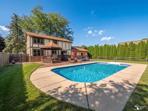 Exterior - 14998 Kay, Monroe, MI 48161 photo 3 of 8