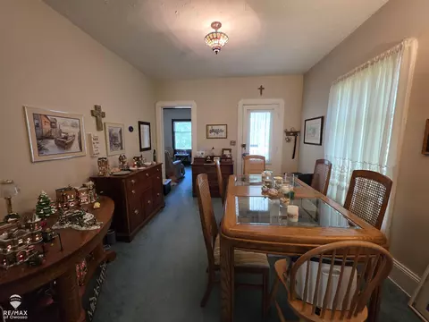 Dining - 709 Lee, Owosso, MI 48867 photo 2 of 2