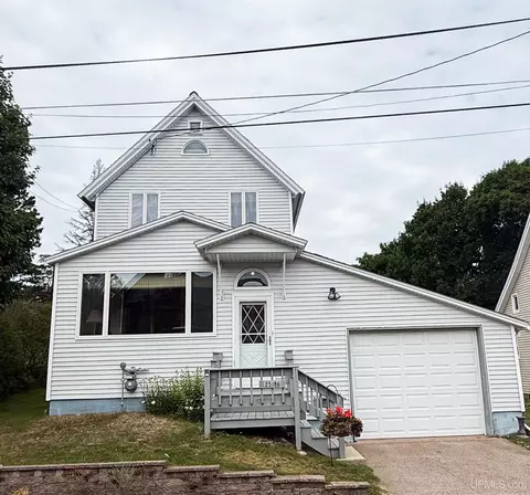 25186 Ridge, Calumet, MI 49913