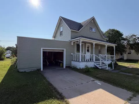 380 Hemlock, Republic, MI 49879