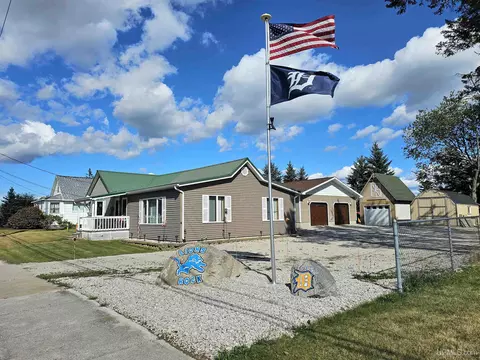 224 N Fifth, Manistique, MI 49854