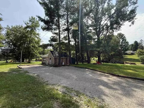 Exterior - 504 Hilo, Gladwin, MI 48624 photo 18 of 19