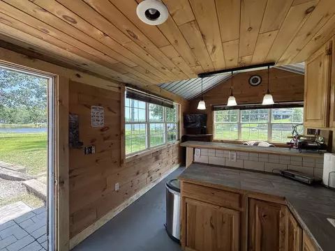 Kitchen - 504 Hilo, Gladwin, MI 48624 photo 1 of 6