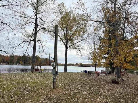 Exterior - 504 Hilo, Gladwin, MI 48624 photo 21 of 27