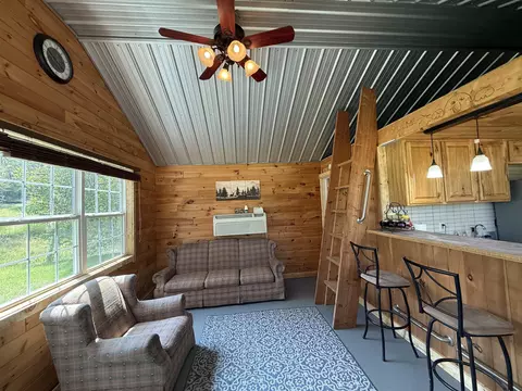 Living - 504 Hilo, Gladwin, MI 48624 photo 7 of 7