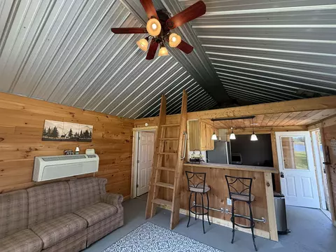 Living - 504 Hilo, Gladwin, MI 48624 photo 6 of 7