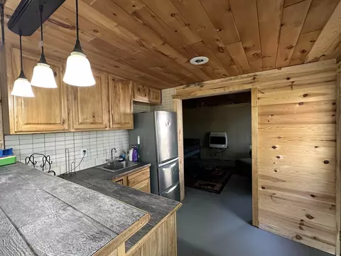 Kitchen - 504 Hilo, Gladwin, MI 48624 photo 2 of 6