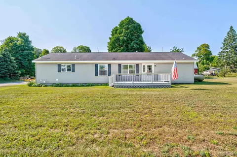 7463 Amy St, Mcmillan, MI 49853