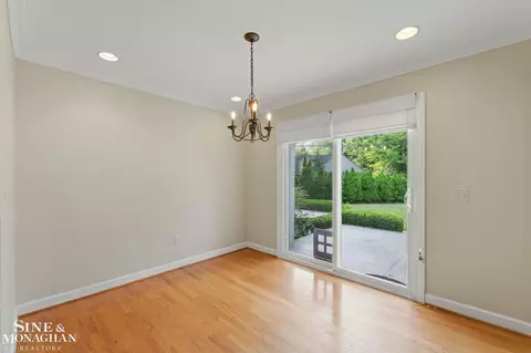 Dining - 1575 Ford, Grosse Pointe Woods, MI 48236 photo 1 of 1