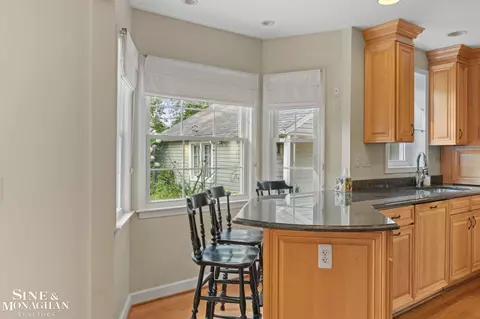 Kitchen - 1575 Ford, Grosse Pointe Woods, MI 48236 photo 3 of 6