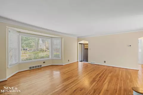 Living - 1575 Ford, Grosse Pointe Woods, MI 48236 photo 4 of 5