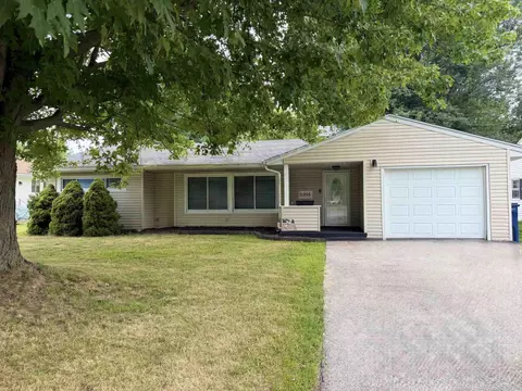 5395 Weiss, Saginaw, MI 48603