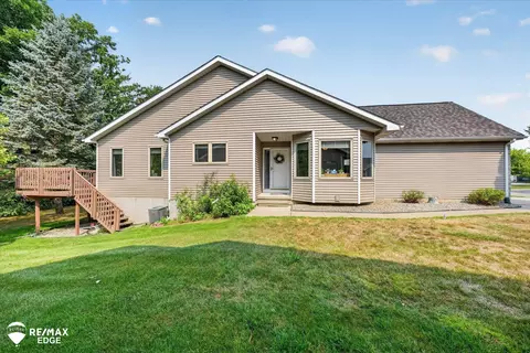 Exterior - 1137 Jenna, Davison, MI 48423 photo 3 of 9