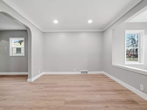 Living - 1027 E Milton, Hazel Park, MI 48030 photo 3 of 5