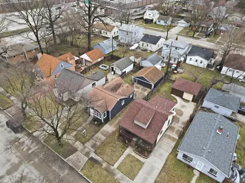 View/Area - 1027 E Milton, Hazel Park, MI 48030 photo 2 of 4