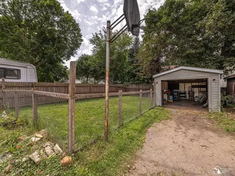 Exterior - 224 N Webster, Jackson, MI 49202 photo 6 of 7