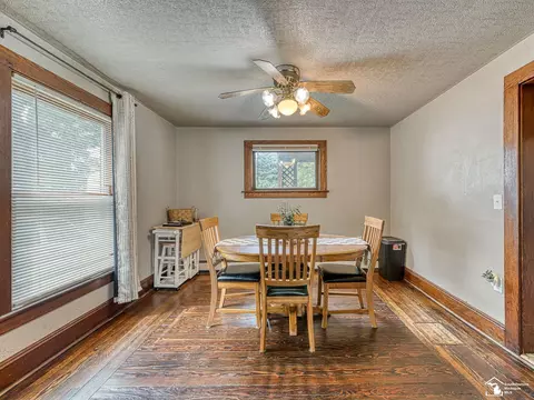 Dining - 224 N Webster, Jackson, MI 49202 photo 1 of 3