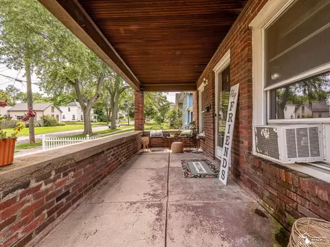 Exterior - 224 N Webster, Jackson, MI 49202 photo 3 of 7