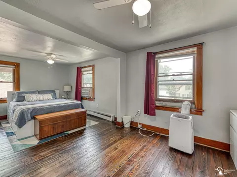 Bedroom - 224 N Webster, Jackson, MI 49202 photo 2 of 4