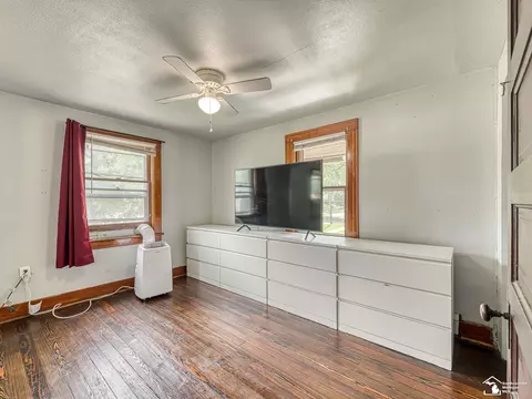 Bedroom - 224 N Webster, Jackson, MI 49202 photo 1 of 4