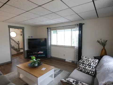 Living - 20888 3rd, Hancock, MI 49930 photo 4 of 4