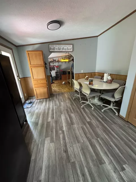 Dining - 5239 Turtle, Turner, MI 48765 photo 1 of 1