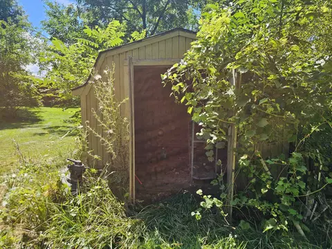 00 S Williams, Perry, MI 48872 photo 5