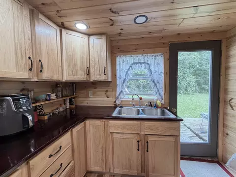 Kitchen - 4266 E Oakley, Harrison, MI 48625 photo 5 of 5